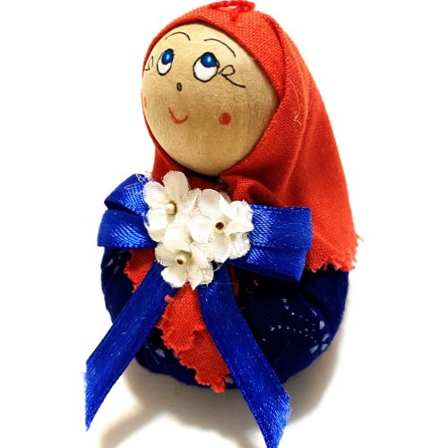 Levendulával töltött kékfestő baba piros kendővel
